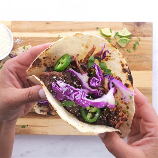 12K views · 68 reactions | Slow Cooker Beef Carnitas recipe is the best beef carnitas recipe that you can make filled with flavors from an easy spice rub while cooking slow. Recipe -> https://www.sixsistersstuff.com/recipe/slow-cooker-beef-carnitas-recipe/ | Six Sisters' Stuff | Facebook