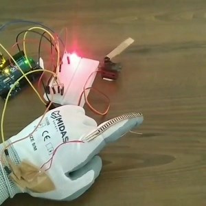 17 reactions | Hand control Servo motor using Flex Sensor Follow...