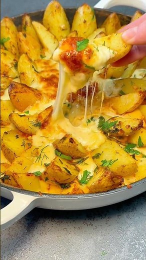 The CHEESIEST Potato Recipe Ever! 🧀🔥 So Crispy & Irresistible!