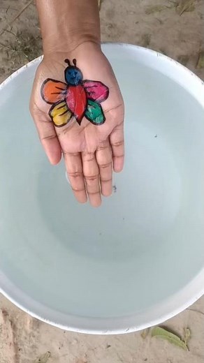 Butterfly fly drawing on hand ✋ intersting drawing #viral #shorts