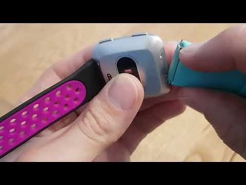 Fitbit Versa and Versa 2 Watch Strap Change - QUICK AND EASY