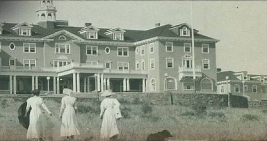 11 Terrifying True Ghost Stories, From The Real-Life Conjuring To The Amityville Horror