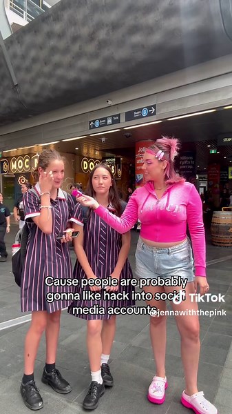 Who else survived the Aussie social media ban ? 😅💁‍♀️🩷 #ban #socialmediaban #australia #sydney