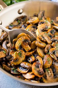 Sauteed Mushrooms in Garlic Butter