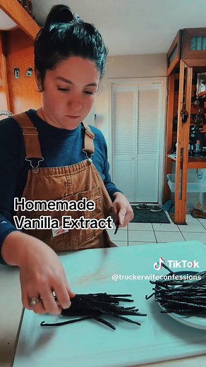 Vanilla Extract: I use 1-3 vanilla beans per 100mL. We let it age a year before using. #truckerwife #truckerwifetip #wifey #homemade #food #oklahoma #homestead #vanillaextract