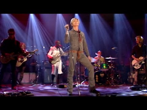David Bowie - Ziggy Stardust (Live On Parkinson 2003)