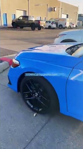 2022 BOOST BLUE PEARL HONDA CiViC HATCHBACK