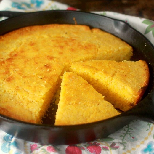 Easy Moist Cornbread Recipe | Baker Bettie