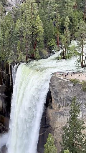 MASSIVE waterfall - Yosemite National Park