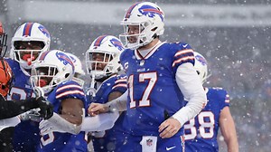 Josh Allen's QB-sneak TD gets Bills on board in second quarter
