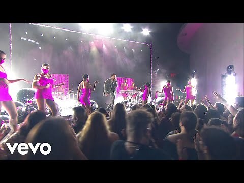 Sebastián Yatra - Tacones Rojos (En Vivo Desde Premio Lo Nuestro 2022)