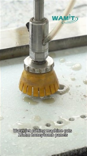 Water jet cutting machine cuts 15mm honeycomb panels