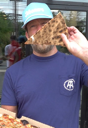 Bucky's Sourdough Pizza Review — Is It a 9 ?
