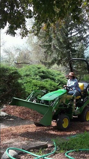 ⚙️ John Deere 1025R Sub-compact Tractor w/ 120R loader #JohnDeere