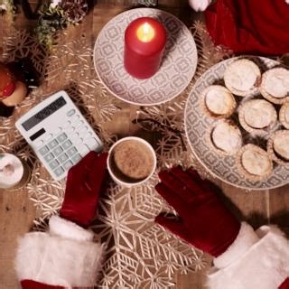 🎅🎄 With Christmas celebrations on the horizon – we’ve been filming with Santa to encourage Self Assessment customers to tick their tax return off their to do list ✅ Find out more ⬇️ https://www.mynewsdesk.com/uk/hm-revenue-customs-hmrc/pressreleases/santas-filed-his-self-assessment-have-you-3294648 | HMRC