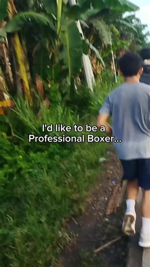 Day 10 of training until i become Champion and hope you a wonder and awesome Christmas✌️😁 #boxing #fyp #viral #foryou #viralvideo