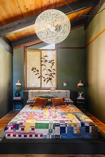 Designers Share Their GENIUS Tricks for Maximizing the Space in a Tiny Bedroom