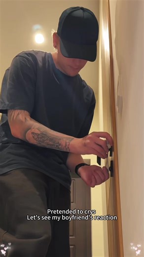 Pretend to cry in front of your husband to see his reaction #couplecomedy #prank #fyp #lovestory #fakecrying