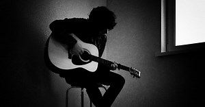 9 Sad Chords Progressions That’ll Stir Listener’s Emotions - Music Industry How To