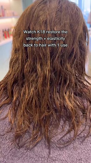 From stretchy to strong with 1 treatment The molecular repair service (K18 mist mask) gives you 2 applications of the biomimetic hair repairing peptide. The K18PEPTIDE™ restores hair by mimicking its internal structure to reconnect broken polypeptide chains and disulfide bonds deep inside the hair fiber. Transformation by @Rehab Salon & Spa #k18results #k18results #hairtransformation #hair #damagedhair
