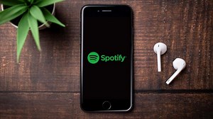 How to Download Music and Podcasts From Spotify on Mobile, Desktop, and Web