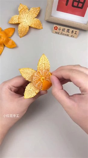paper crafts creator on Instagram: "🍊✨ Step by Step: Orange Peel Wall Decor 🎨🌿 #fblifestyle #OrangePeelCraft #WallDecor #EcoFriendlyDIY #CreativeCraft"