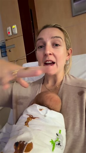 628K views · 26K reactions | Kegels with my new baby girl 勺 ft. Shoulder vom x Want more ➡️ subscribe for beginner, intermediate and advanced workouts. Disclaimer: always see a Women’s health physio before doing these. These are not recommended for everyone. #womenshealthphysio #womenshealth #postpartum #pelvicfloor #pelvicfloorexercises | Female Physio Co. | Facebook