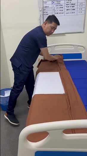 #Caregiving101 : Unoccupied Bed Making #caregiver #nursingassistant #bedmaking