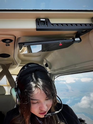 Flying School for Beginners: Learn to Fly in the Air