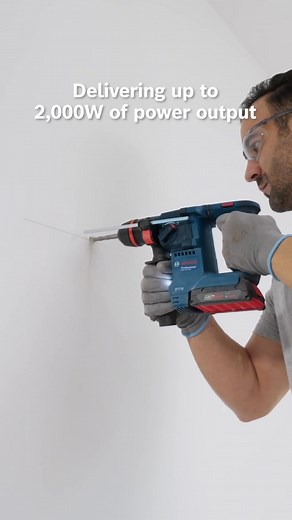 Long runtime, cooler temps, perfect compatibility — that’s not three different batteries, it’s all packed into the Bosch 18V ProCORE. Multiple parallel current paths crank out up to 2,000W of muscle. COOLPACK 2.0 handles the heat so your battery stays strong for the long haul. And it clicks right into any Bosch 18V tool you’ve got. All that tech, one sleek battery. 💪 https://utm.guru/uh3Tt #BOSCHPROFESSIONAL #HardWorkMadeEasier #powertools #ONEBATTERYFITSALL #Professional18VSystem #Bosch18VLi_I