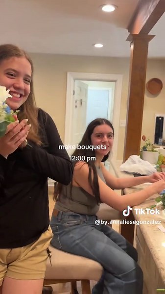 started and ended in the blink of an eye! #prom #vlog #senior #fyp @michellerosestein18