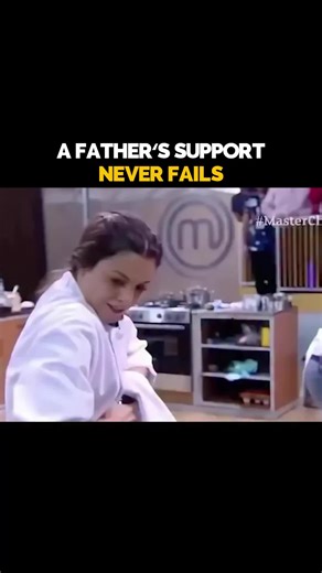 A Father’s Support Never Fails In the heat of competition, Elisa Fernandes found herself stuck with a jar that wouldn’t open. But in a moment of pure support and love, her dad stepped in, popping the lid off with ease and reminding us all that family has our backs when things get tough. No matter how challenging life gets, remember—there’s always someone in your corner, ready to lift you up. Never underestimate the power of love and support when facing obstacles. #motivationalquotes #motivation 