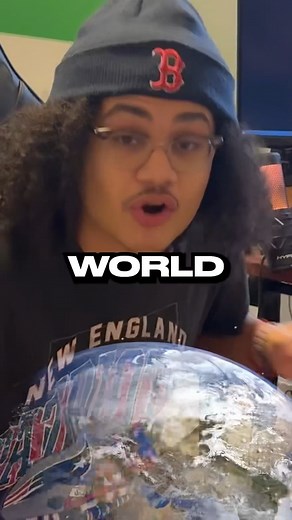 The Craziest Gaming Setup You'll Ever See 😭