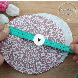 This pin cushion is very easy and enjoyable to make. Do it yourself #sewing #sewingforbeginners #sewingproject | Knitting Hobby