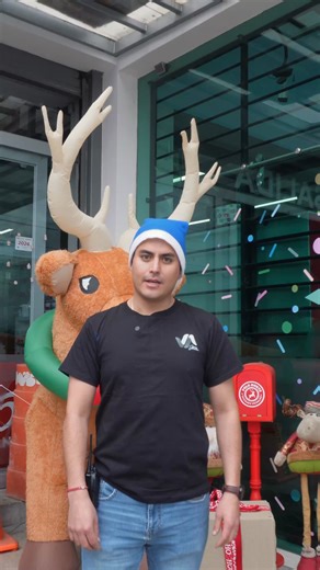 🎅✨ La magia de la Navidad llega a Grupo Java ✨🎄 Este 24 de diciembre, trae a los peques a vivir un momento inolvidable 📸❤️ Santa Claus estará en Grupo Java para que los niños se tomen su foto y le entreguen su cartita 🎁🎄 📍 Estacionamiento del autoservicio 🕐 De 1:00 a 3:00 PM Ven en familia, disfruta el ambiente navideño y aprovecha para hacer tus compras de última hora 🛒✨ ¡Te esperamos en Grupo Java! | Grupo JAVA Apan