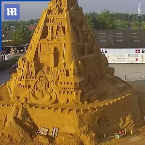 These artists can add ‘professional sand castle builder’ to their resumes! 🏰 👏 via Reuters | Daily Mail Video