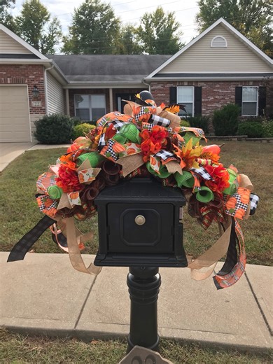 Fall Mailbox Swag: Thanksgiving Centerpiece With Pumpkins & Hydrangeas - Etsy