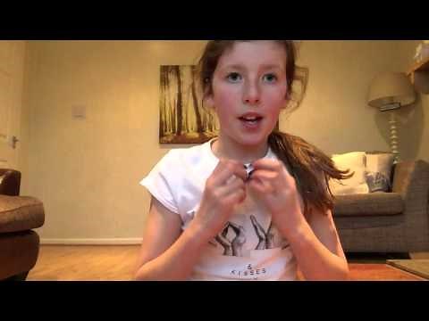 HOW TO DO THE SPLITS!!