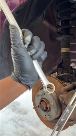 Wrench Not Long Enough? This Wrench Extender Gives You EXTRA Leverage! 📹 ‪@Gearhead_bryan‬