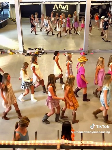 Country Girl Shake - line dance | got a little broom in my fav truck