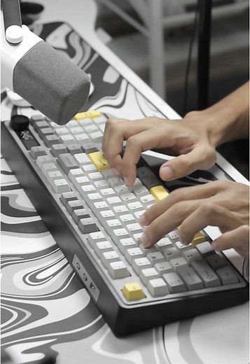 snuffles_desk on TikTok