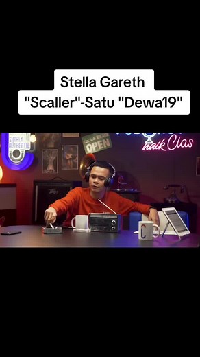 Stella Gareth - Satu Dewa19: Kisah Vokalis Scaller dalam Musik Dewa