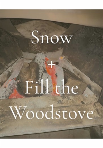 We live in an old farmhouse (built in 1912), and heat our home with a woodstove in the cold Wisconsin months. We woke up to a little bit of snow! The windy is whipping today, so let’s get the woodstove nice and hot! #farmhouse #oldfarmhouse #woodstove #woodstoveheat #wisconsin