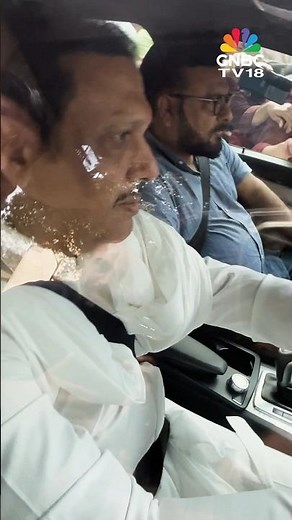 Actor Govinda Pays Respect at the Crematorium for Dharmendra's Last Rites | RIP Dharmendra | N18S