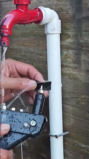 An ingenious method for plugging leaks in PE water pipes