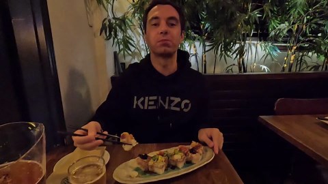 Where to Eat in Vancouver! Best Restaurants Food Tour Vancouver, BC, Canada!