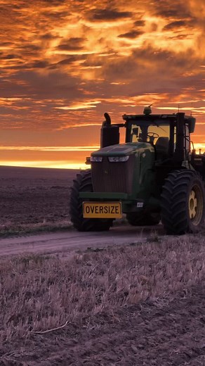 Seeding in Western Australia: John Deere 9R for Efficient Farming