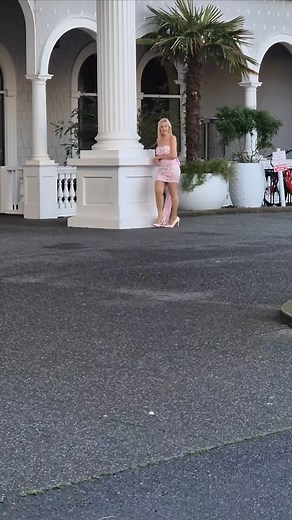 Carleen Ceraldi on Instagram: "Scelta dell'abbonato #over50styleinfluencer #over50andfit #over50style #over50andfabulous #italygirl #canadianchick #bluezonelifestyle #goddess #wearwhatyoulove #modela #model #modellife #fashion #fashionista #FashionistaStyle #sookebc #britishcolumbia #vancouverisland #canada"