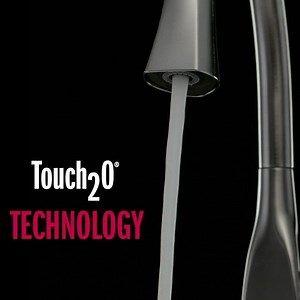 Experience convenience and control with Touch2O Technology, simply touch anywhere on the spout or handle with your wrist or forearm to start and stop the flow of water. | Delta Faucet