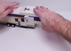 262K views · 2.4K reactions | Building a custom LEGO fifth wheel motorhome! (Created by Jaystepher https://bit.ly/2WWQ5k2) | Beyond the Brick | Facebook